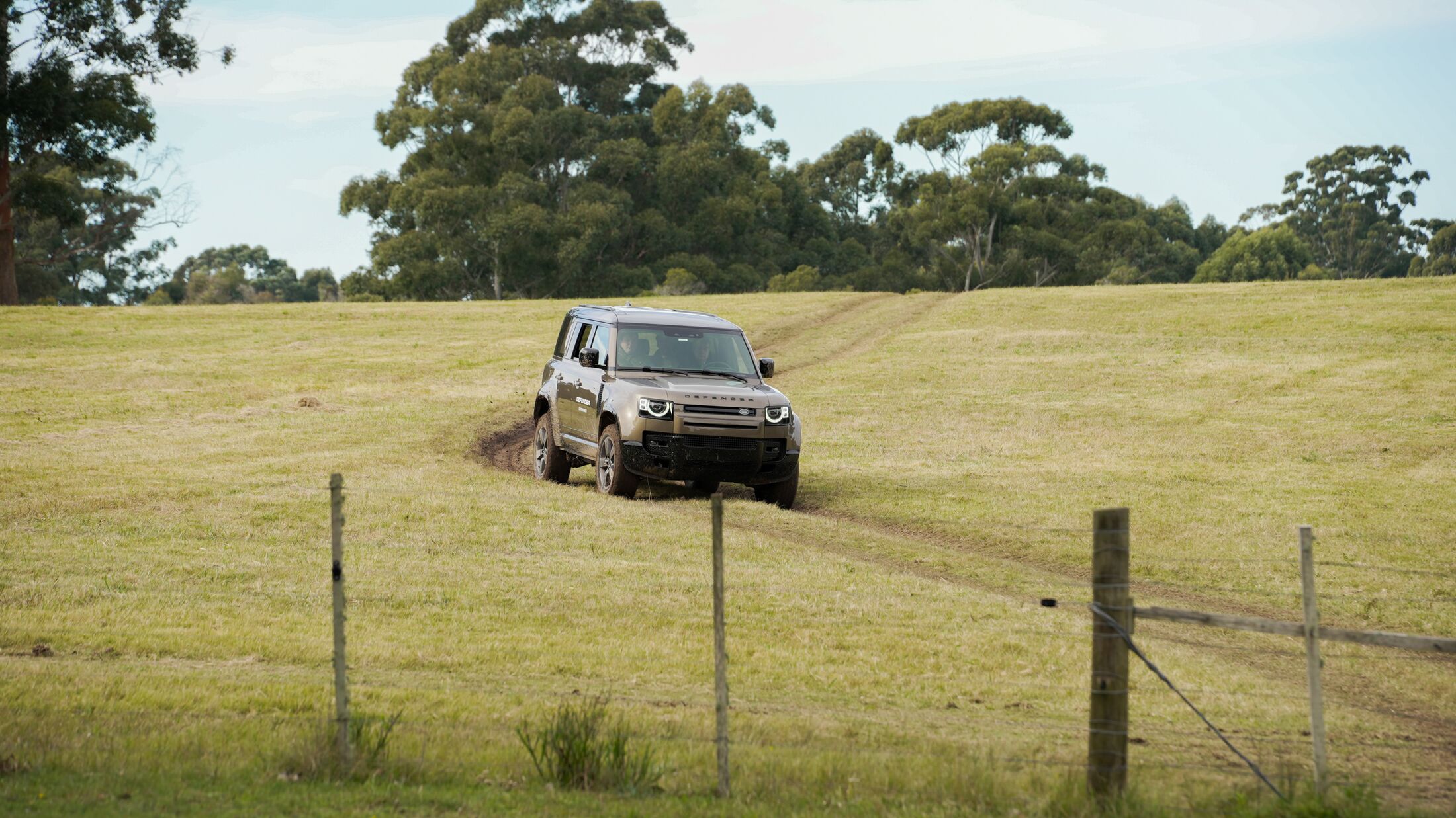 Defender Experience, Uruguay